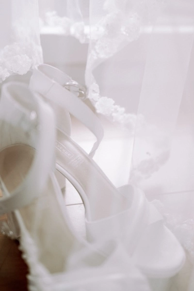 03_Galerie Hochzeitsschuhe in weiß