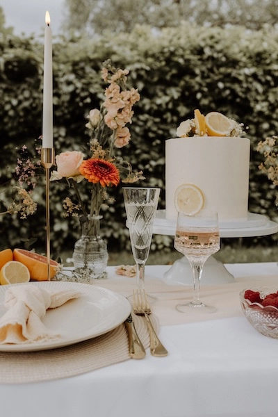 06_Galerie Sommerliche Tischdekoration